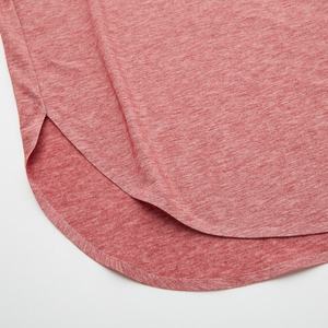 Camiseta Oversize de Corte Cuadrado para Mujer de TAYUMA INDUSTRIES, Algodón y Poliéster, Cuello Redondo, Hombros Caídos, Logotipo Personalizado, Diseño a Cuadros Ecológico - Product Image 5