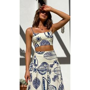 Falda de capas moderna con cremallera oculta lateral, detalles de encaje de ganchillo, tirantes y panel de falda, bustier ajustado con tirantes en los hombros - Product Image 3