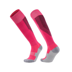 Chaussettes de football blanches mi-hautes avec motif rayé rouge, respirantes, tricotées, pour adultes, sports d'été, chaussettes de football - Product Image 3