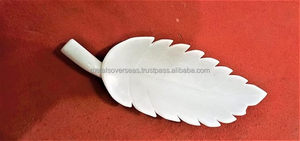 จานและจานเครื่องใช้บนโต๊ะอาหารดีไซน์รูปใบไม้หินอ่อนสีขาวงานแฮนด์เมดใหม่ - Product Image 6