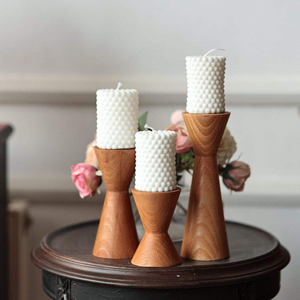 Figurine en bois poli finition rustique pour la décoration traditionnelle de la maison, ajoutant une touche de caractère en bois naturel, écologique, MULTI CRAFT - Product Image 6