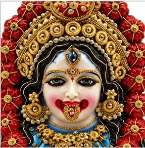 Tara Maa Harz-Wandfigur Handgefertigte Traditionelle Religiöse Dekoration für Einweihungsfeier Wohnzimmer - Product Image 5