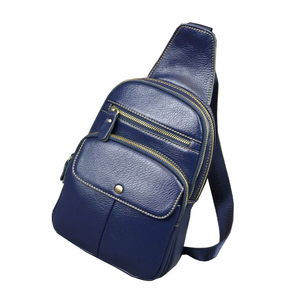 Sac à dos tendance pour la ville avec poche sécurisée, sangle réglable et design compact pour les voyages, la marche et les activités quotidiennes - Product Image 4