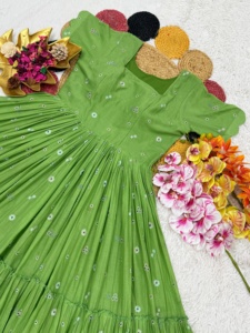 Robe indienne élégante prête-à-porter pour femmes, dernière collection spéciale été, robe en mousseline de Chanderi avec broderie florale - Product Image 4