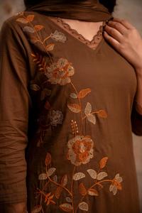 Ensemble Twinfeet pour femme : Kurti, pantalon et dupatta en pur coton de qualité supérieure, séchage rapide, coupe droite, longueur genou, idéal pour mariage, fête ou été - Product Image 6