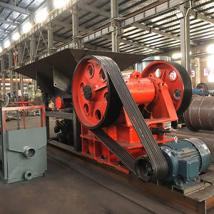 Trituradora <span class=keywords><strong>de</strong></span> mandíbulas <span class=keywords><strong>de</strong></span> tungsteno negro para rocas grandes con alimentador vibratorio para trituración <span class=keywords><strong>primaria</strong></span> - Product Image 2