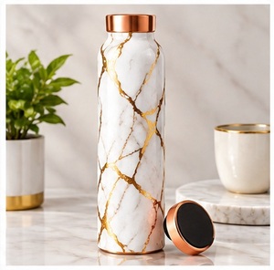 Botella de Agua de Cobre con Diseño de Mármol de Lujo Moderno, con Tapa de Cobre, Portátil para Viajes - Product Image 1