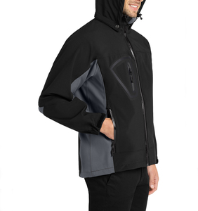 OEM Custom Logo Softshell Jacket Hooded Windproof Breathable Water Resistant Outdoor Windbreaker Unisex Wholesale - Product Image 4