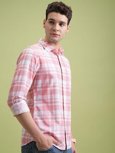 เสื้อเชิ้ตผู้ชายลายสก็อตสีชมพู แขนยาว ปกคอพับ ผ้าป๊อปลินระบายอากาศ สไตล์ฤดูใบไม้ผลิ - Product Image 4