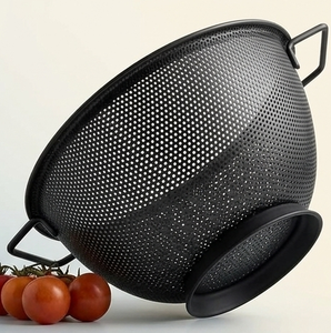 Passoire de style moderne, durable et élégante, noire, design personnalisé, pour les repas et les fruits, pour une utilisation à la maison et en cuisine - Product Image 4