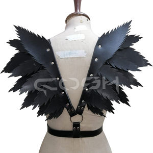 Harnais de corps noir et or avec accents dorés métalliques - Product Image 4