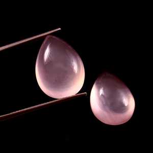 Lote al por mayor de gemas sueltas calibradas de cuarzo rosa natural de 5x7mm, cabujón en forma de pera con parte trasera plana para fabricación de joyería. - Product Image 1