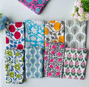 Servilletas con estampado de bloques, servilletas florales rojas y blancas, tela de lujo para decoración de mesa de boda, regalo de inauguración de casa, servilletas reutilizables con estampado de bloques - Product Image 4