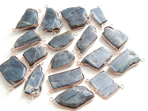 Connecteur en kyanite bleue, pierre brute naturelle, bijoux, 15-20 mm de long, environ une seule pièce, cadeau pour elle, fournitures pour grossistes, sertissage en bezel - Product Image 2