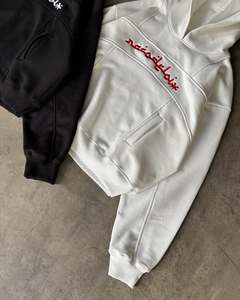 เสื้อฮู้ดดี้สีขาวแบบสั่งทำพิเศษ เนื้อผ้าหนา พร้อมลายปักที่กระเป๋าหน้า ทรงโอเวอร์ไซส์ สไตล์สตรีทแวร์ - Product Image 4