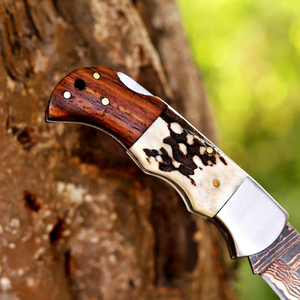 Cuchillo Plegable de Acero de Damasco y Cobre con Punta Recta, Mango de Cuerno, Bloqueo Trasero, Cuchillo Utilitario EDC de Grado Industrial AR KNIVES - Product Image 4