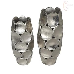 Jarrón de Metal Hecho a Mano para Decoración Elegante del Hogar, Apto para Mesa de Centro, Estante y Escritorio de Oficina - Product Image 5