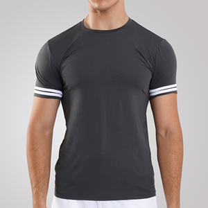 เสื้อยืดผู้ชายทรงสลิมฟิต สปอร์ต แบรนด์ Strong Man พิมพ์ลายยางนูน ระบายอากาศได้ดี ผลิตจากผ้าโพลีเอสเตอร์รักษ์โลก - Product Image 4