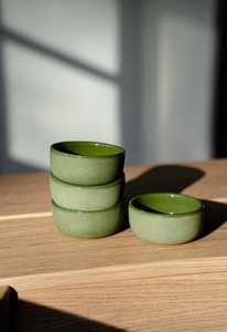 Bol à dessert en céramique en forme de fleur, fait main, minimaliste, couleur unie, pour les fêtes - Product Image 3