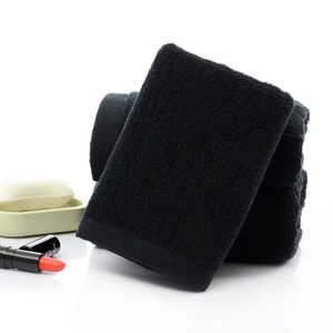 Serviette de Bain Compressée en Lin Bio Jetable de Luxe Écologique Rafraîchissante, Broderie Personnalisable, Marque Privée, Vente en Gros - Product Image 4
