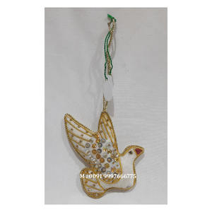 Nuevo Adorno Colgante Creativo Hecho a Mano con Bordado de Hilo Plateado y Cuentas en Forma de Coche para Decoración de Árboles de Navidad - Product Image 5