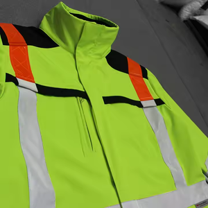 Chaqueta de Seguridad de Alta Visibilidad Clase 2, Impermeable, Reflectante, Verde con Detalles Naranjas y Rayas Plateadas - Product Image 5