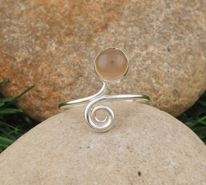 Anillo de Piedra Lunar Gris Natural con Plata de Ley 925, Gema Tallada, Estilo Clásico de Boda para Mujer, Joyería de Piedra Natal de Noviembre, Venta al por Mayor - Product Image 2