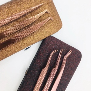 ชุดแหนบต่อขนตาทำจากสแตนเลสสตีลสีโรสโกลด์ปลายแหลมออกแบบโลโก้ได้ตามต้องการ - Product Image 3