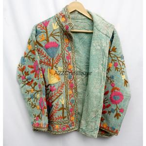 Veste d'hiver pour femme en coton écologique respirant, brodée à la main, style vintage floral Suzani, matelassée TNT, ethnique folklorique bohème - Product Image 5