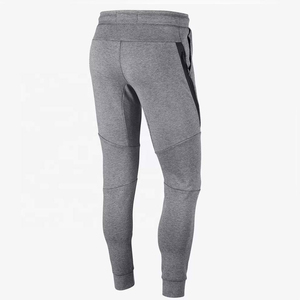 Chándal Deportivo de Algodón Personalizado de Alta Calidad, Corte Ajustado, Transpirable, Impermeable y Cortavientos con Cordón Ajustable - Product Image 4