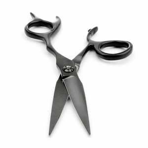 Tijeras de Corte de Pelo Super Ergo Devil en Negro Mate, Hechas de Acero Inoxidable de Alta Calidad para Uso Profesional en Barberías y Salones - Product Image 3