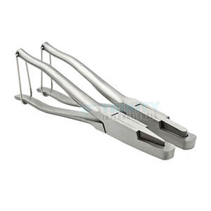 Cortador de Orejas de Acero Plateado de Calidad Premium para Uso Ginecológico, Equipo Hospitalario - Product Image 2