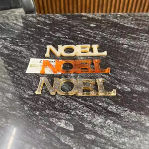 Letras de Resina Modernas Hechas a Mano para Sublimación, Decoración Navideña para el Hogar, Regalo Festivo Personalizable - Product Image 1