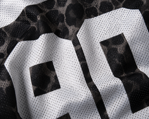 Maillot de football américain unisexe personnalisé par sublimation à imprimé léopard, avec nom et numéro, coupe oversize en maille, idéal pour l'été – Vente en gros - Product Image 5