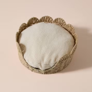 Lit pour animaux de compagnie en jacinthe d'eau de qualité supérieure, à bords festonnés, pour petits chiens et chats, tressé à la main, avec coussin, en provenance du Vietnam. - Product Image 3