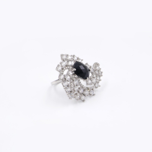 Bague en argent sterling 925 plaqué rhodium avec onyx noir naturel, bijoux de mode OEM ODM - Product Image 1