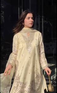 Lancement de la nouvelle collection de vêtements de soirée de créateur : Top, Dupatta, Salwar Kameez en tissu de soie naturelle lourde avec broderie à la main et travail de sequins rapide. - Product Image 4