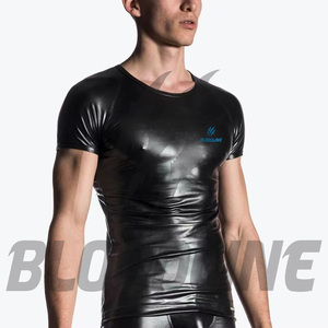 T-shirt à manches courtes en similicuir noir pour homme BLOODLINE, coupe ajustée sportive et décontractée, tissu extensible à séchage rapide, mode estivale - Product Image 2