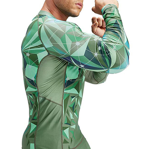 Camiseta de compresión (Rash Guard) para MMA y BJJ, personalizada con impresión digital, UPF50+, de secado rápido, transpirable, OEM, para hombre, manga larga, sublimación. - Product Image 4