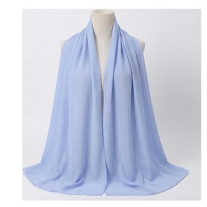 Écharpe en mousseline de soie bleu clair pour femme, longue, couleur unie, style simple, toutes saisons, accessoire de tous les jours - Product Image 1