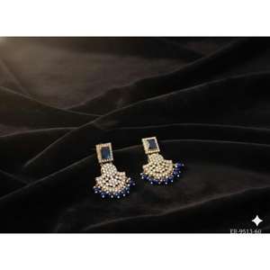 ชุดต่างหูเมเฮนดีแบบดั้งเดิม ต่างหูอินเดียสุดเก๋สำหรับเจ้าสาว งานแต่งงาน พิธีเมเฮนดี และงานเฉลิมฉลองต่างๆ - Product Image 1