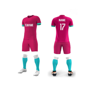 Ensemble d'uniformes de football personnalisés pour hommes – Dernière conception, vêtements de sport haut de gamme à prix compétitif avec découpe automatisée – Maillot de football et tenue de sport pour hommes - Product Image 6