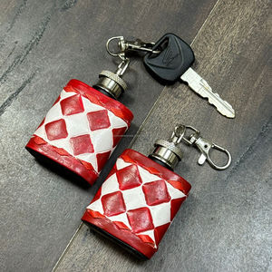 New 2026 Personalised Hand <b>Tooled</b> Genuine Cowhide Leather Mini Hip Flask Keychains OEM ODM Checkered Pattern With Metal Hook - Product Image 5