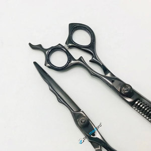 Ciseaux de coiffure professionnels en acier inoxydable japonais Black Plasma, lame tranchante - Product Image 5