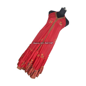Nouveau fabricant et grossiste de vêtements pour femmes, robes en tissu de soie sari vintage indien, robes de soirée élégantes pour femmes, robes de soirée sans manches. - Product Image 5