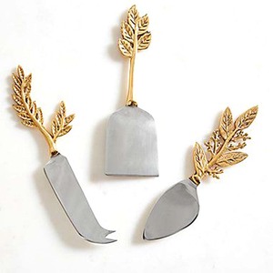 Set di Posate Ecologiche per Formaggio, Design con Gancio, Manico in Metallo Argentato Lucido, Acciaio Inossidabile, Stile Occidentale - Product Image 6