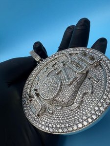 จี้เพชรโมอิสซาไนต์แบบกำหนดตัวอักษรได้เอง สไตล์ฮิปฮอป สำหรับงานปาร์ตี้ จี้วงกลมตัวอักษรแบบกำหนดเอง ประดับเพชรเต็มวง  จี้เงินแท้ 925 ของขวัญ - Product Image 2