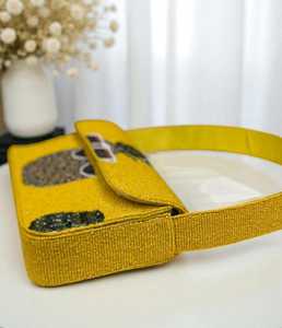 Sac à bandoulière rectangulaire jaune fait main ALI FASHION ART avec broderie perlée, lavable, pour usage quotidien - Product Image 1