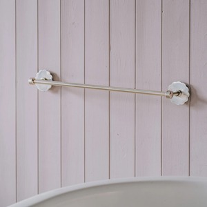 Trendy Metal Bathroom <b>Towel</b> Holder Stainless Steel Wall Mounted <b>Towel</b> <b>Bar</b> - Product Image 4