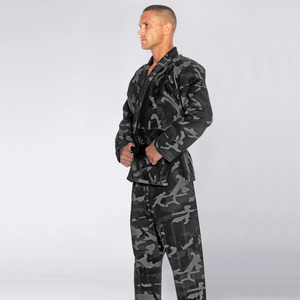 Conjunto de 2 Piezas de Camiseta y Pantalones de Manga Larga con Cuello en V y Estampado de Camuflaje para Hombres y Mujeres, para Jiu Jitsu y Artes Marciales, con Cintura Ajustable, Unisex - Product Image 3